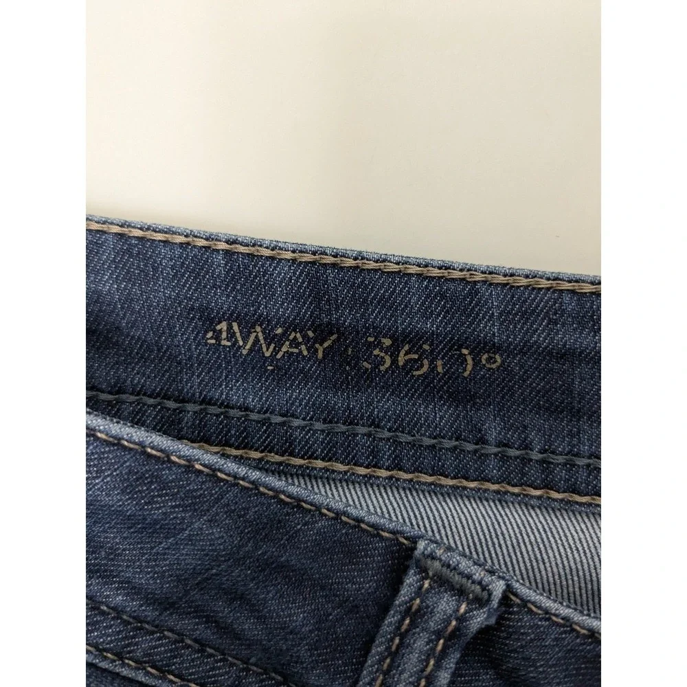 DL1961 Womens Joy Super High Rise Flare Jeans sz 28 Dark Wash Blue 4 Way Stretch - Picture 12 of 16